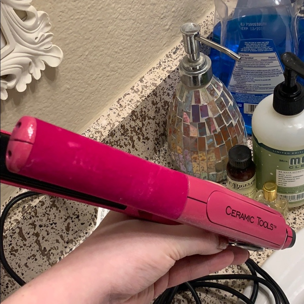 Babyliss pro 1 inch ceramic straightener (FINAL $)